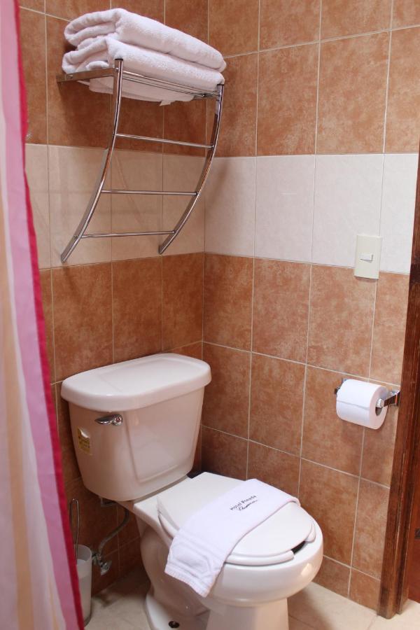 Hotel Posada Chamacuero Comonfort Ngoại thất bức ảnh