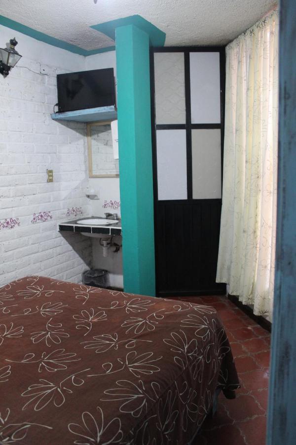Hotel Posada Chamacuero Comonfort Ngoại thất bức ảnh
