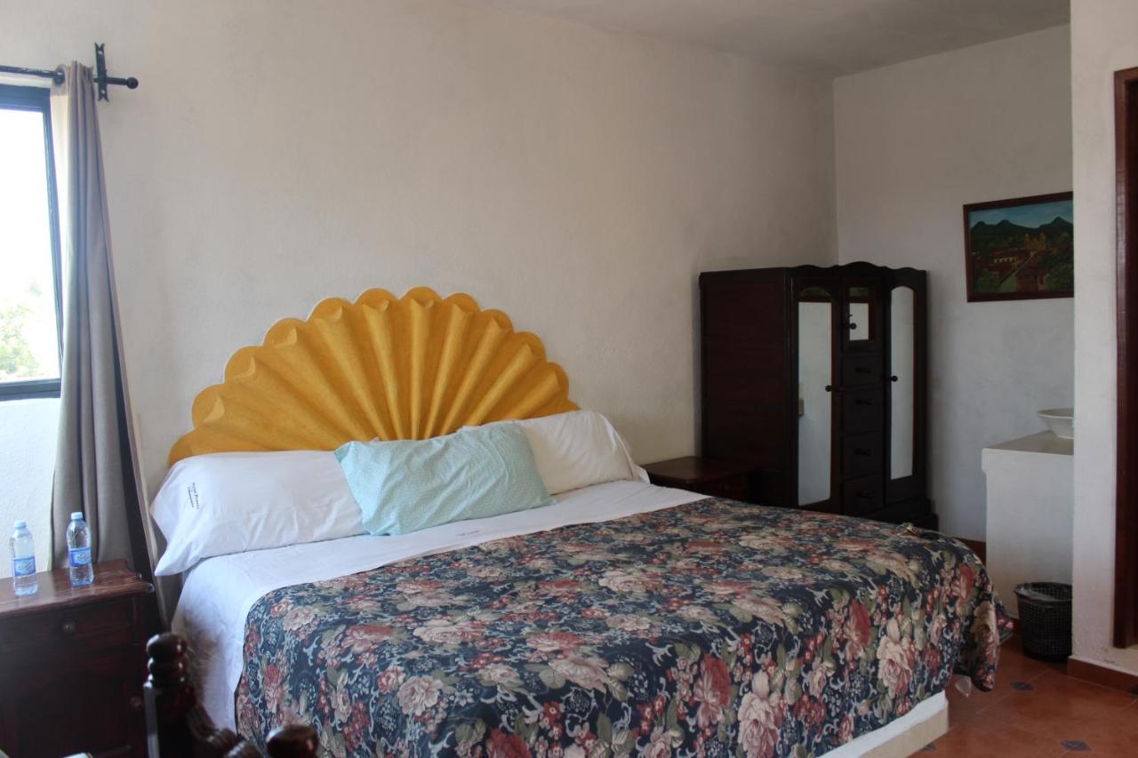 Hotel Posada Chamacuero Comonfort Ngoại thất bức ảnh
