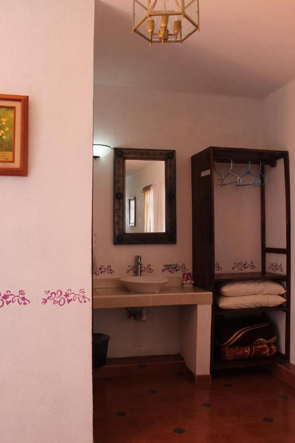 Hotel Posada Chamacuero Comonfort Ngoại thất bức ảnh