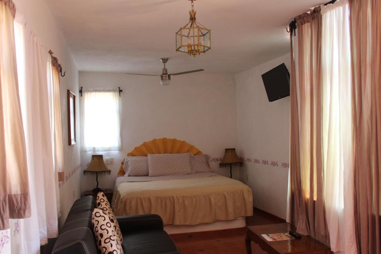 Hotel Posada Chamacuero Comonfort Ngoại thất bức ảnh
