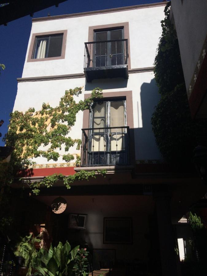 Hotel Posada Chamacuero Comonfort Ngoại thất bức ảnh